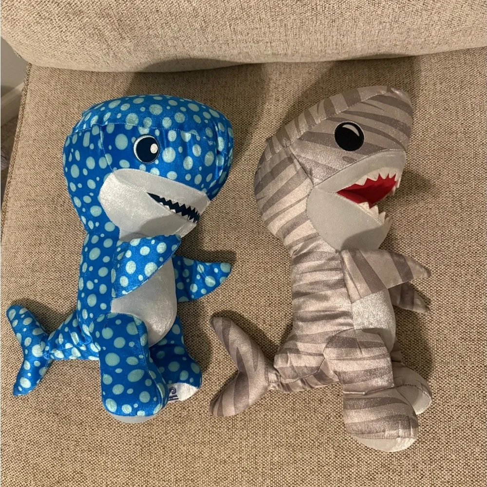Build-A-Bear Shark Week Special Edition Shark Plush Duo - Picture 2 of 5
